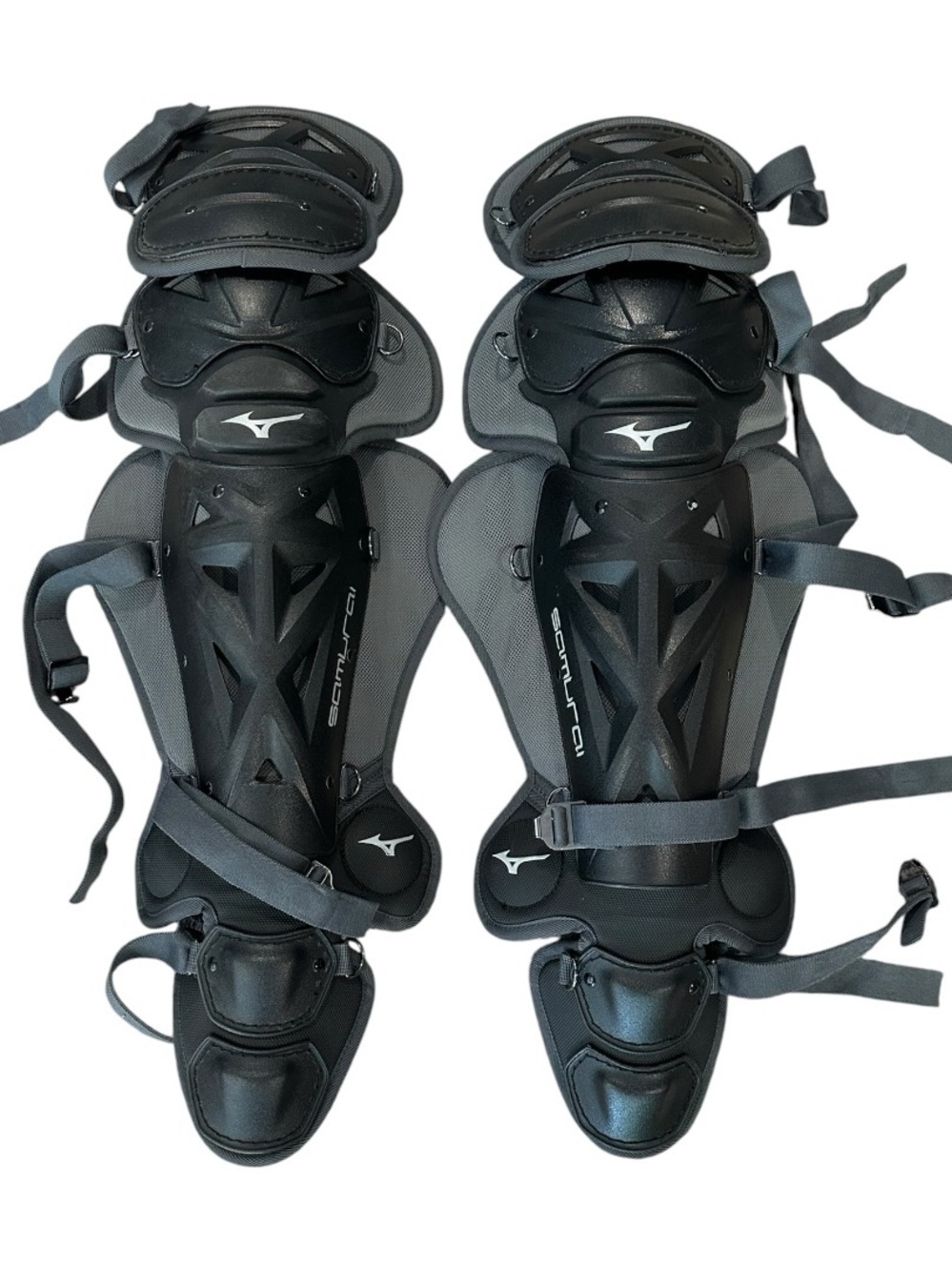 Mizuno black Catcher’s leg guards